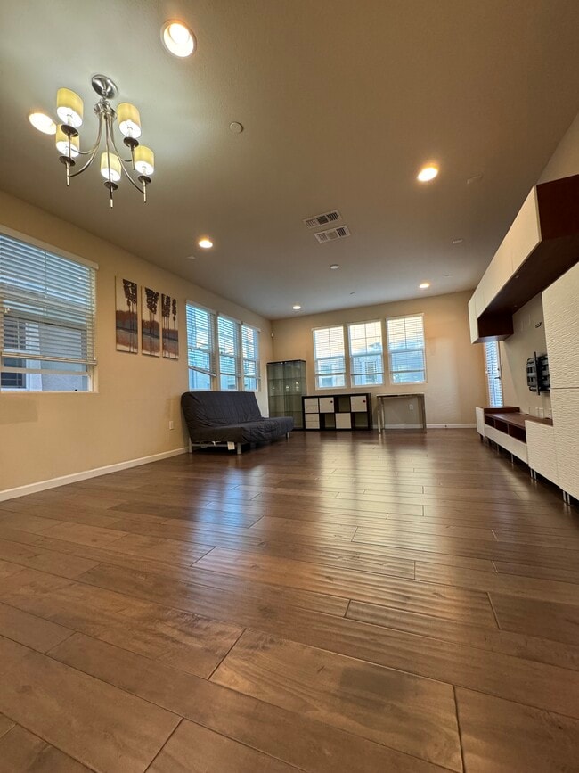 Building Photo - 2725 Pismo Ter