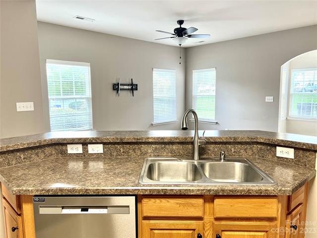 Building Photo - 17525 Caldwell Track Dr