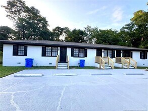 Building Photo - 205 Jasper St