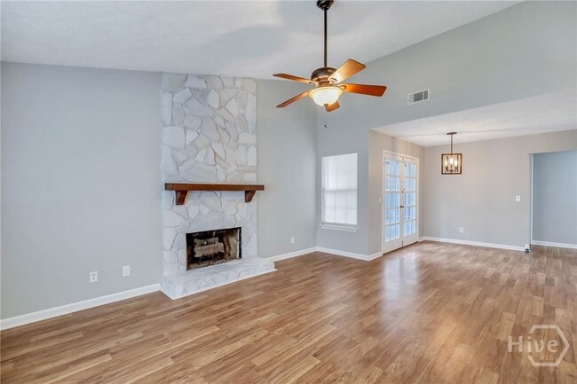 Building Photo - 34 Quail Forest Dr