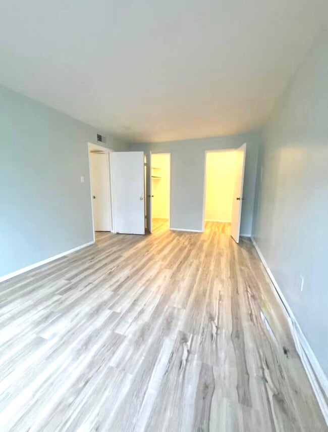 Photo - 2969 Four Towers Dr Apartment