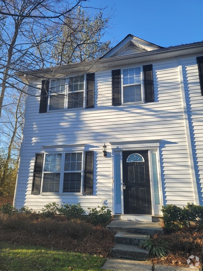 Building Photo - 126 Reid Ln