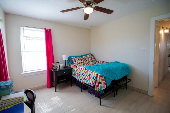 Building Photo - 311 Diers Ln