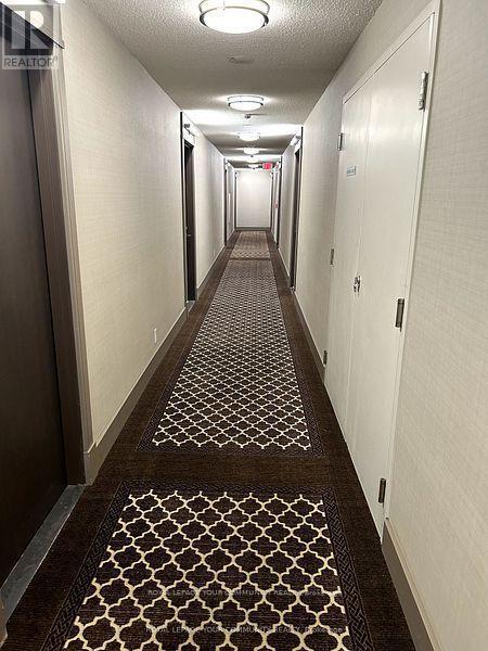 Photo du bâtiment - 1060 Sheppard Ave W