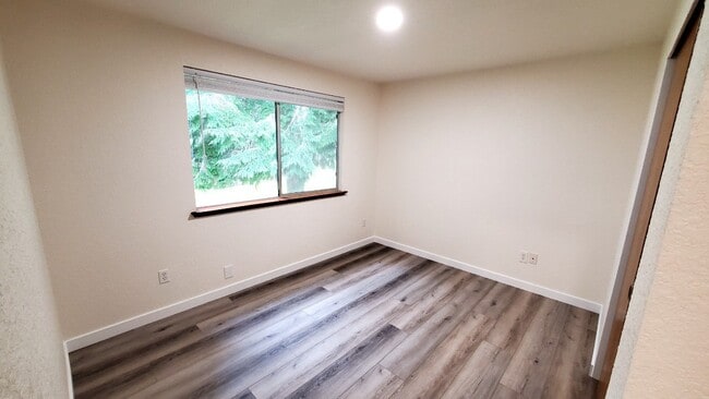 Building Photo - Fairfield Townhomes