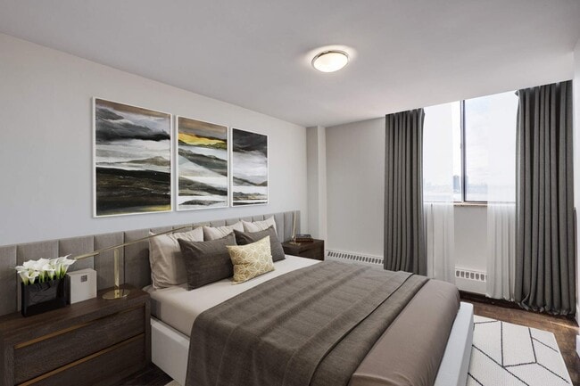 Building Photo - 2892 St Clair Avenue East