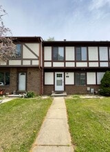Building Photo - 105 Bourbon Ct