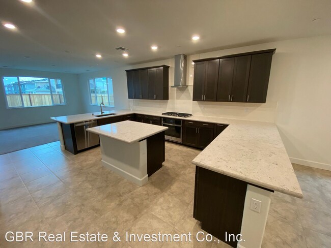 Foto del edificio - 4 br, 3.5 bath House - 3912 Stanwick Avenue