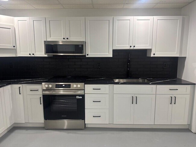 Foto del edificio - 1925 Heatherton Rd