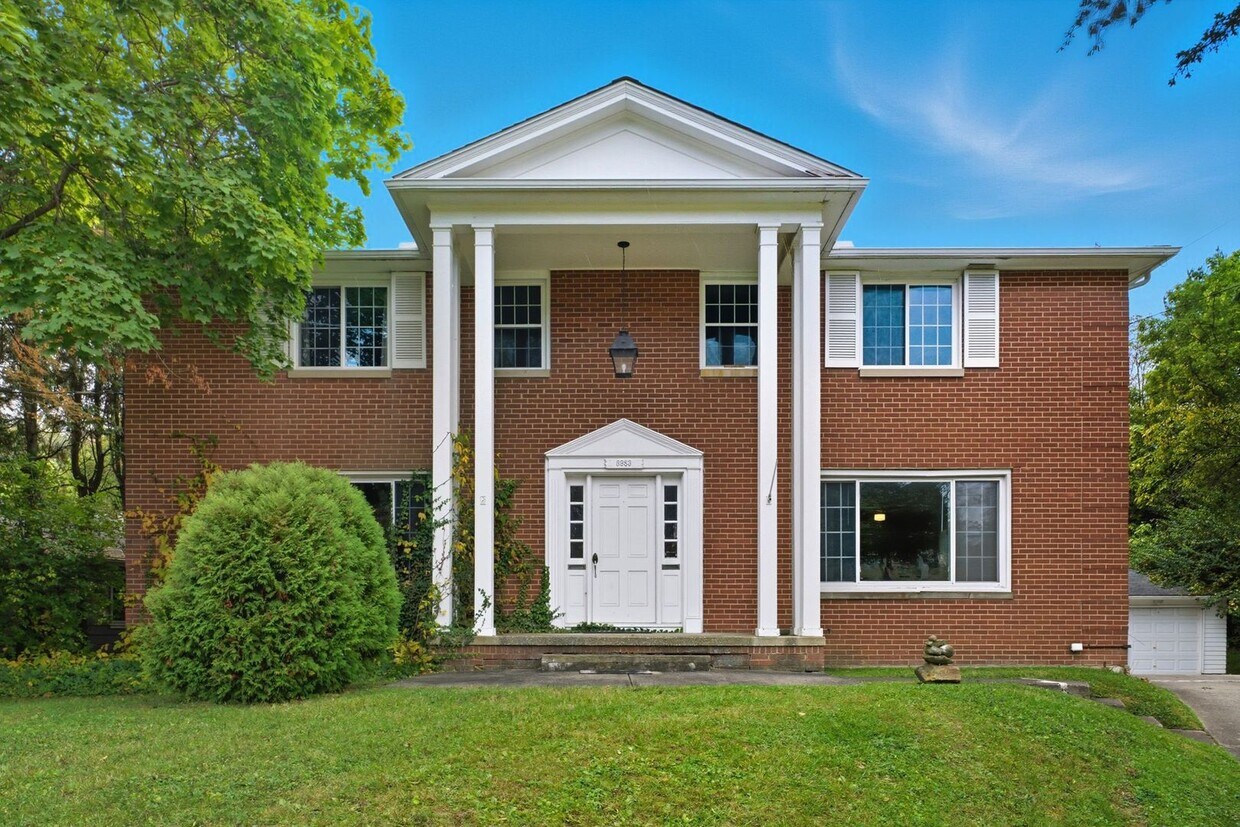Foto principal - 8983 Highland Dr