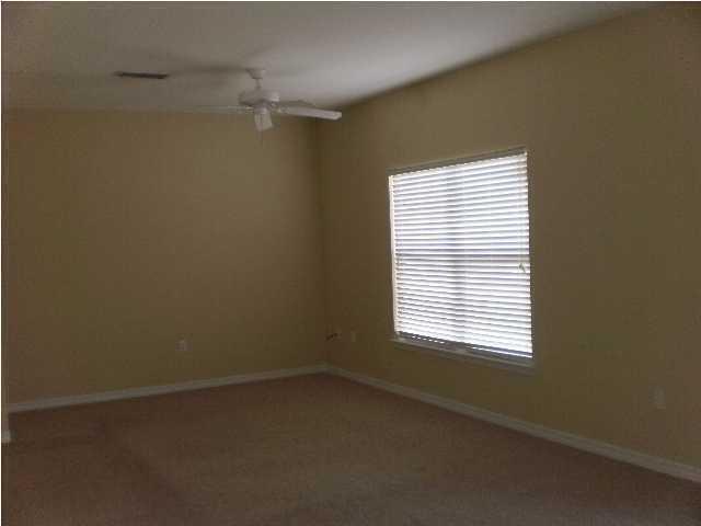 Building Photo - 762 Shady St