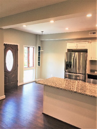 Building Photo - 2- floor Duplex for Lease (Bethesda)