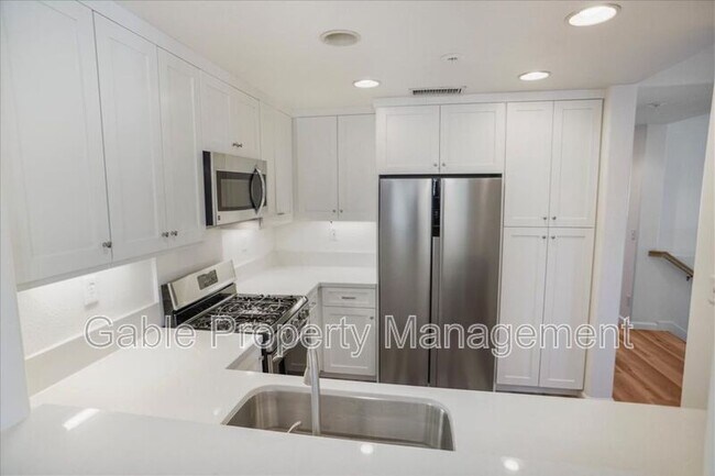 Foto del edificio - 28279 Canterbury Ct