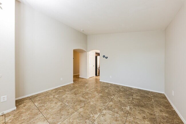 Foto del edificio - 12024 W Rosewood Dr