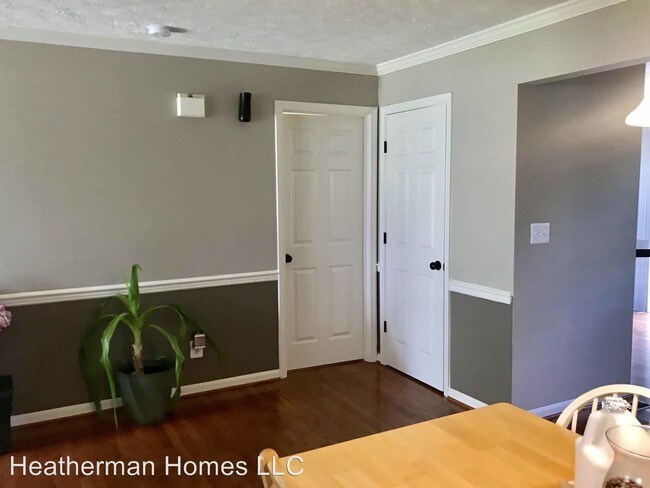 Foto del edificio - 3 br, 3.5 bath House - 209 Bentley Court