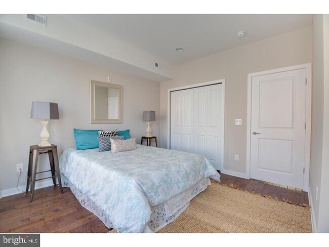 Foto del edificio - 1416 Parrish St