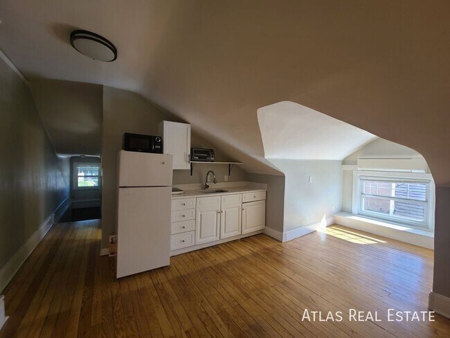 Foto del edificio - 1066 N Clarkson St