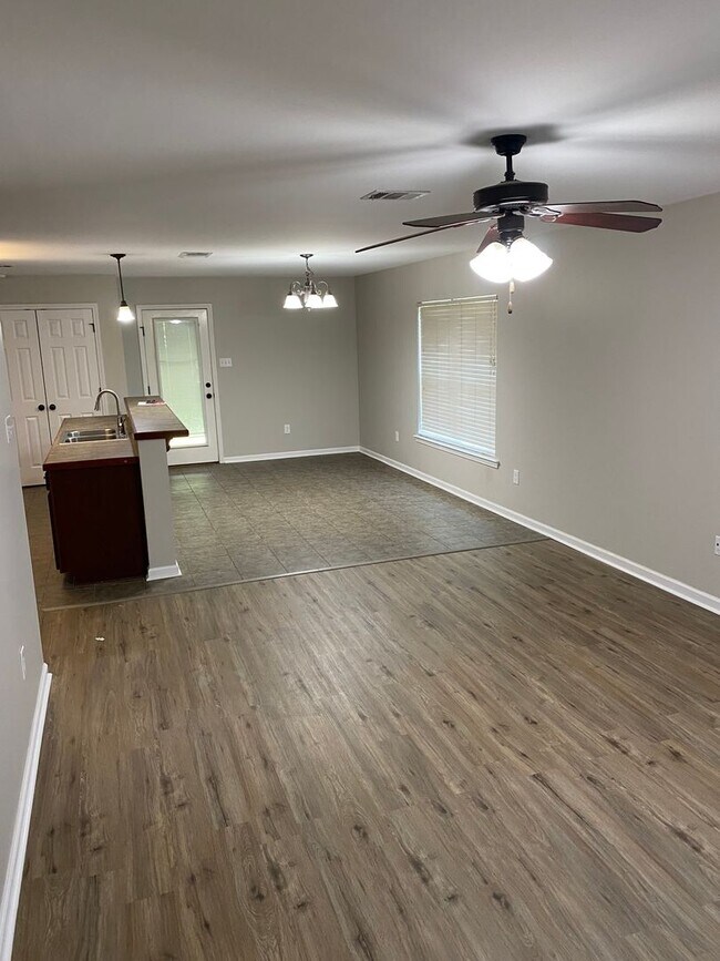 Building Photo - Pre-Leasing Now!