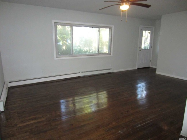 Building Photo - 102 Norfleet Ln