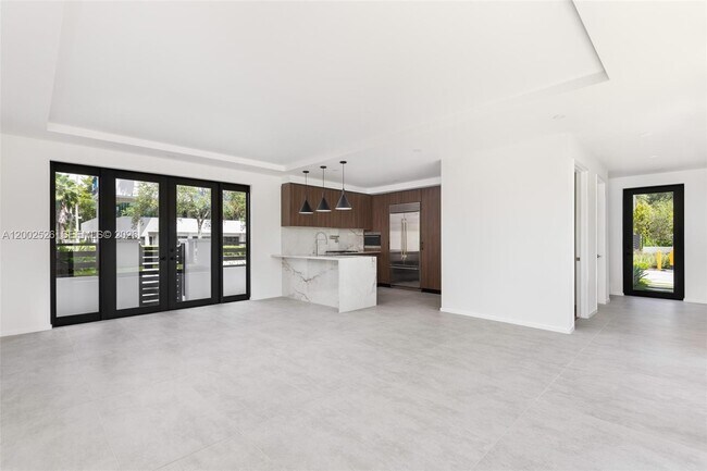 Foto del edificio - 7496 SW 100th St