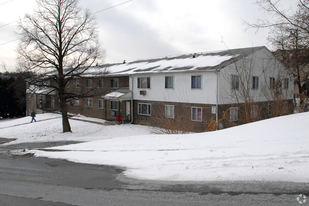 Foto principal - 96 Kempton Ave