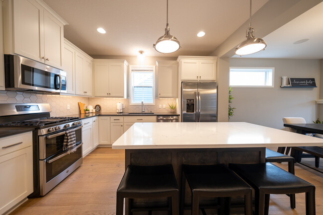 Building Photo - 16291 Elkhorn Trail