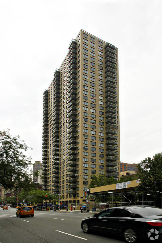 Foto principal - Laurence Towers