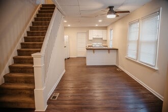 Building Photo - 5972 Pine St