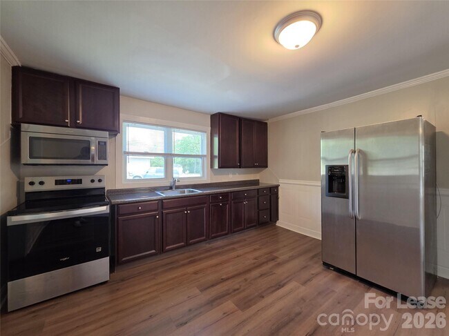 Foto del edificio - 337 Fox St SW