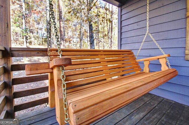 Foto del edificio - 251 N Pine Rd