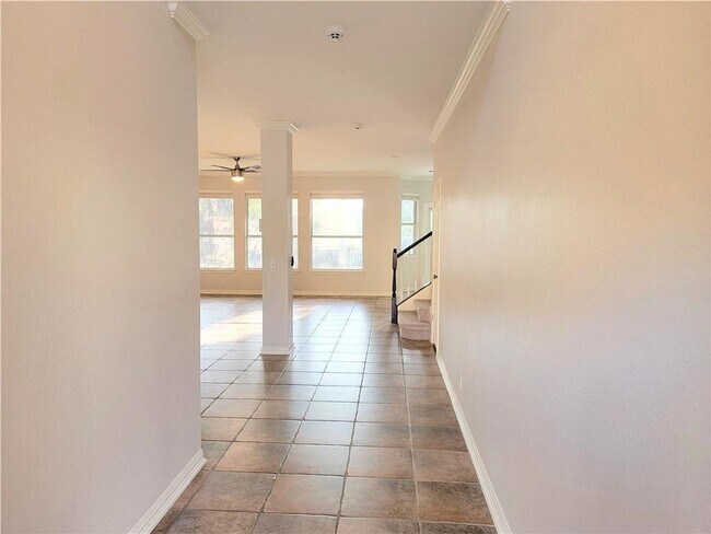 Building Photo - 4308 Canyon Glen Cir