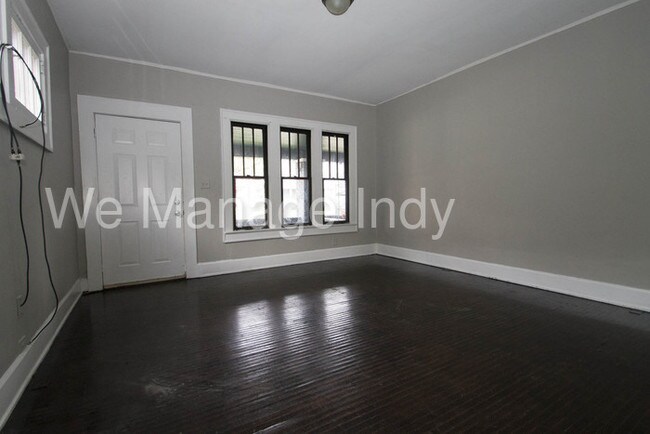 Foto del edificio - 3634 Salem St