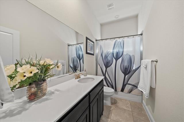 Building Photo - 1321 Benavites Dr