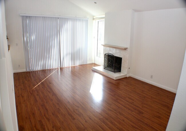 Foto del edificio - 5711 Owensmouth Ave