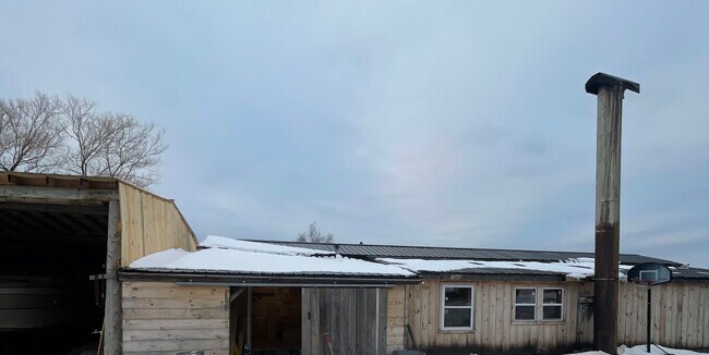Building Photo - 2570 N Palermo Rd