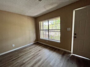 Building Photo - 10235 Algiers Rd