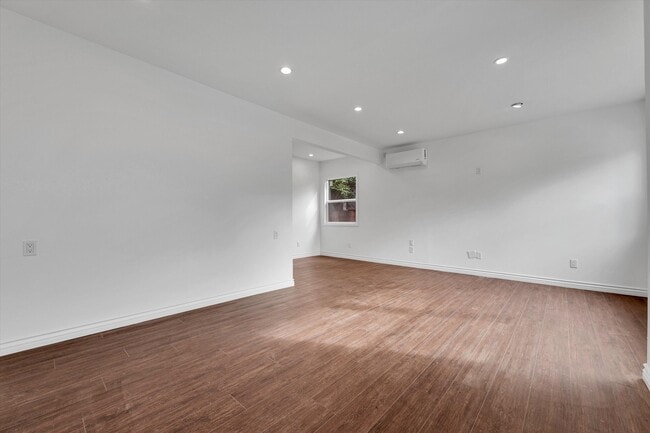 Building Photo - 4078 Alla Rd