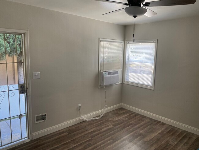 Foto del edificio - 7940 Milton Ave, Unit A