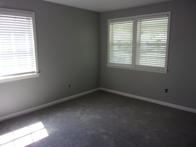 Foto del edificio - 1594 Oakwood St