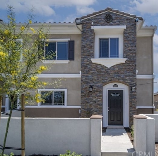 Building Photo - Edwards Villas Townhomes