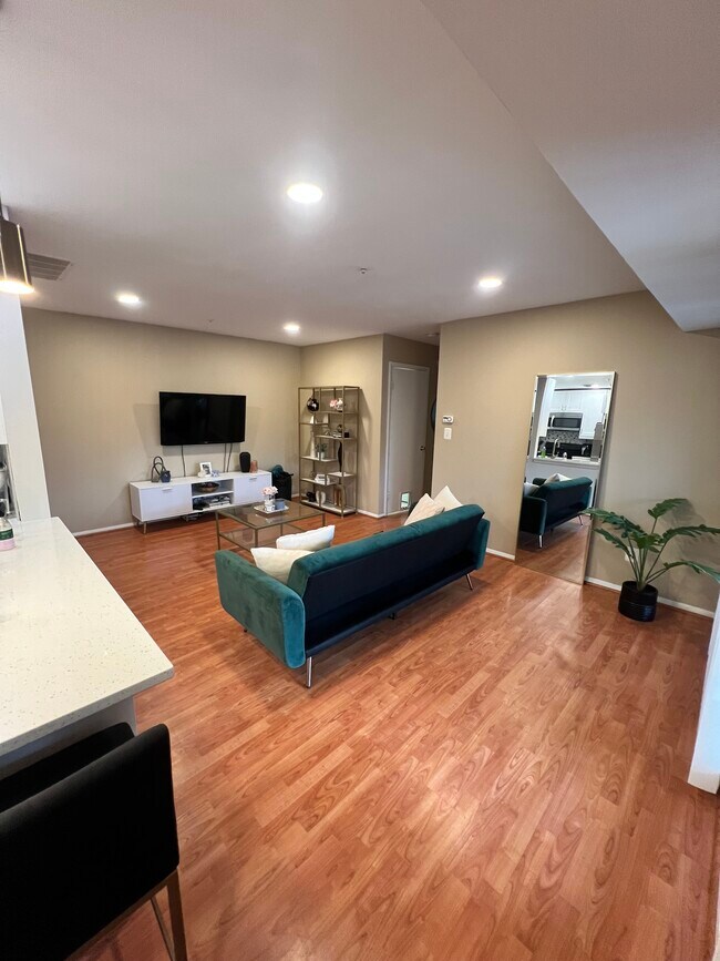 7905 Coriander Dr Unit 304, Gaithersburg, MD 20879 Condo for Rent in