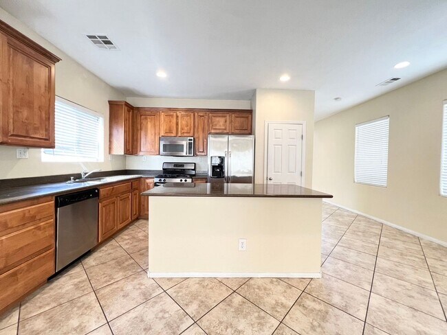 Foto del edificio - 10965 Paradise Rd