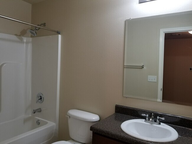 Foto del edificio - 3515-3515 E Hudson St