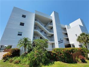 Building Photo - 377 Vanderbilt Beach Rd