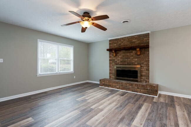Foto del edificio - 196 Park Ridge Pl