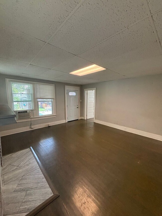 Building Photo - 1512 Highland Ave