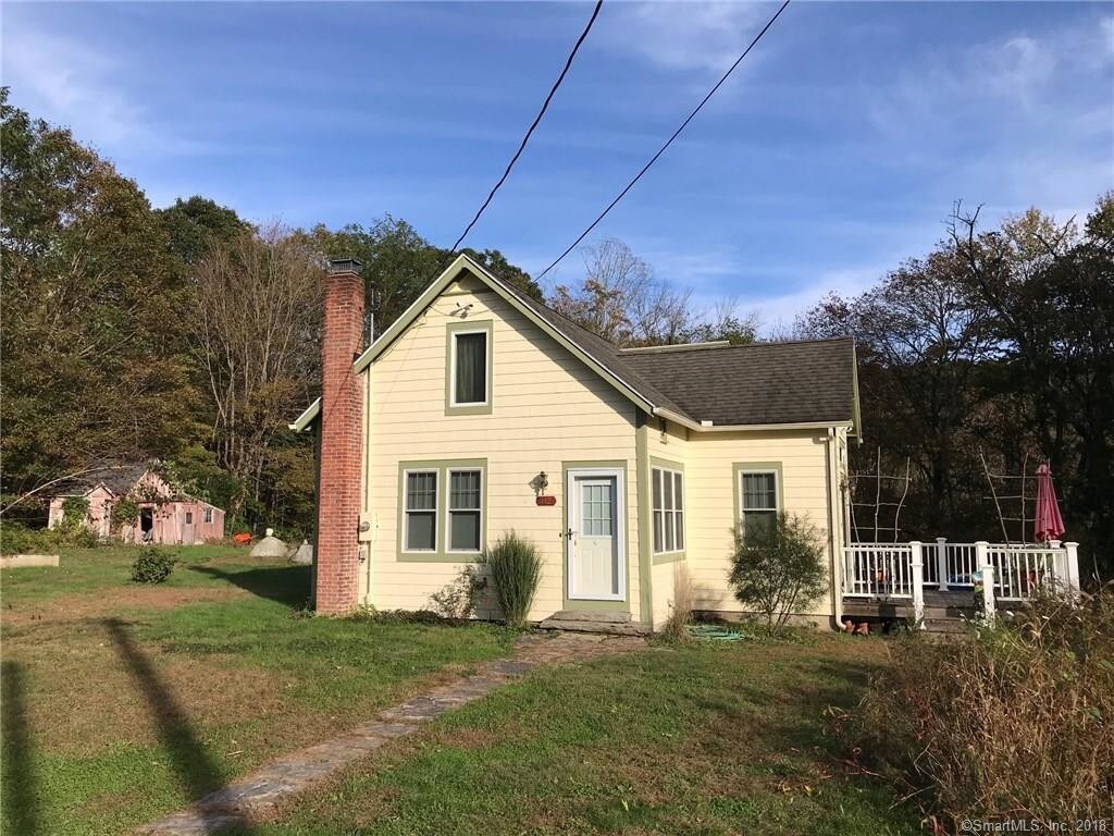 Primary Photo - 142 Pepper St