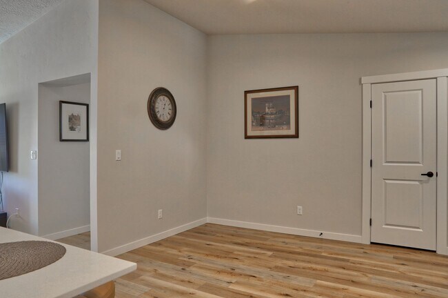 Foto del edificio - New home for Rent! Great Location.
