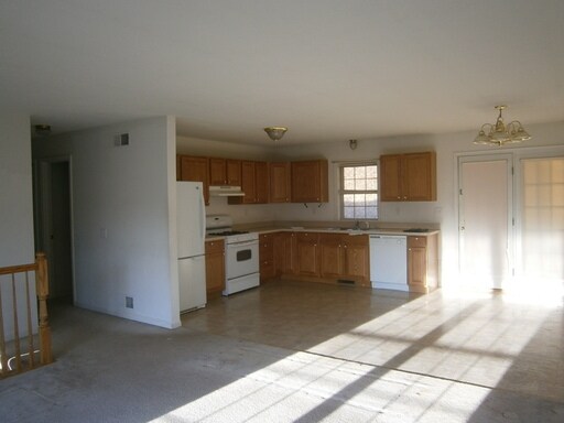 Building Photo - 1299 Haines Rd