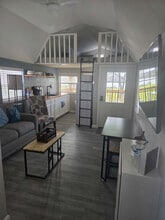 Building Photo - 1207 Shahan Prairie Rd